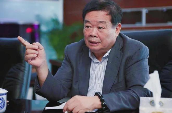 开云体育汽车玻璃曹德旺 福耀玻璃创业者 曹德旺和他的玻璃神话